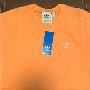 Adidas Essential Tee size small